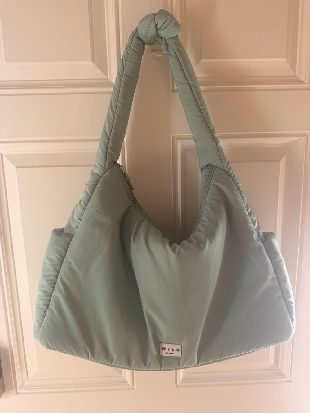 Will the Label travel Puffer Shoulder Bag in Sage Green